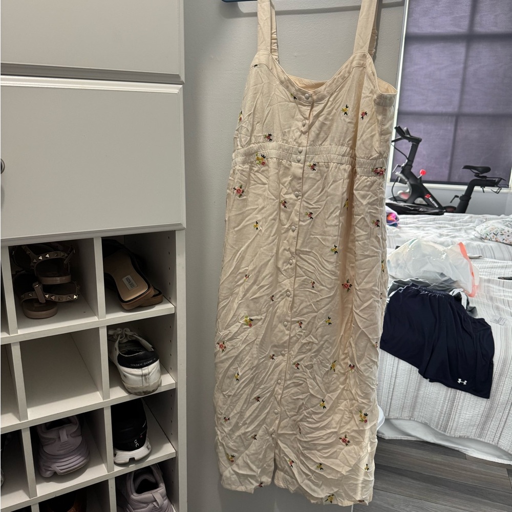 Seraphine cannon embroidered button down midi maternity dress - Picture 4 of 6